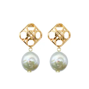 Avignon White Coin Pearl Earrings